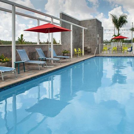 Home2 Suites By Hilton Fort Myers Airport Eksteriør billede