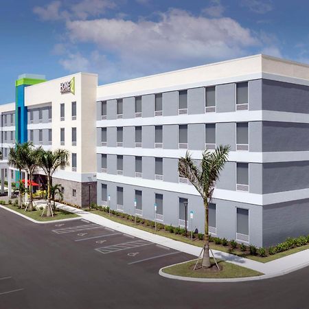 Home2 Suites By Hilton Fort Myers Airport Eksteriør billede